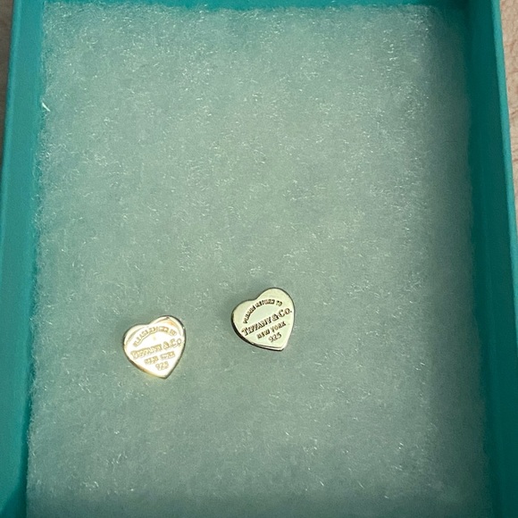 Tiffany’s Earrings, Sterling Silver - Picture 3 of 4